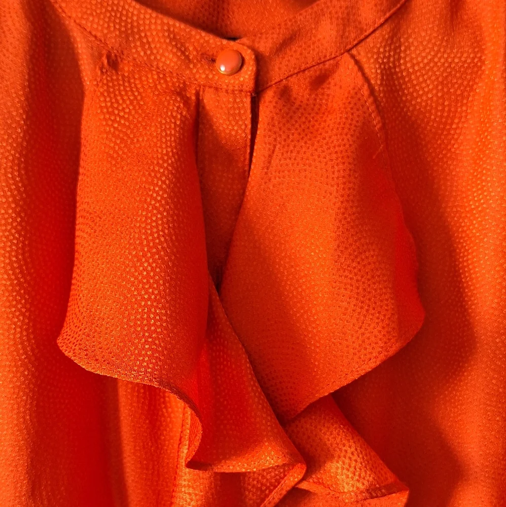 LOFT✨️CLEARANCE Button Up Ruffle Blouse - Picture 2 of 6